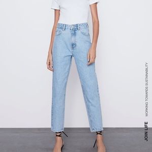 Zara lightwash mom jeans